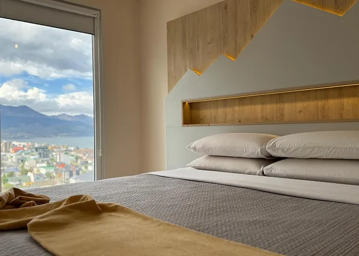 Infinity View Pent House I